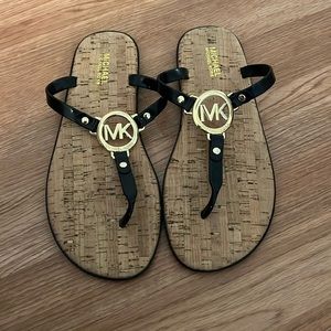 Michael kors flip flops